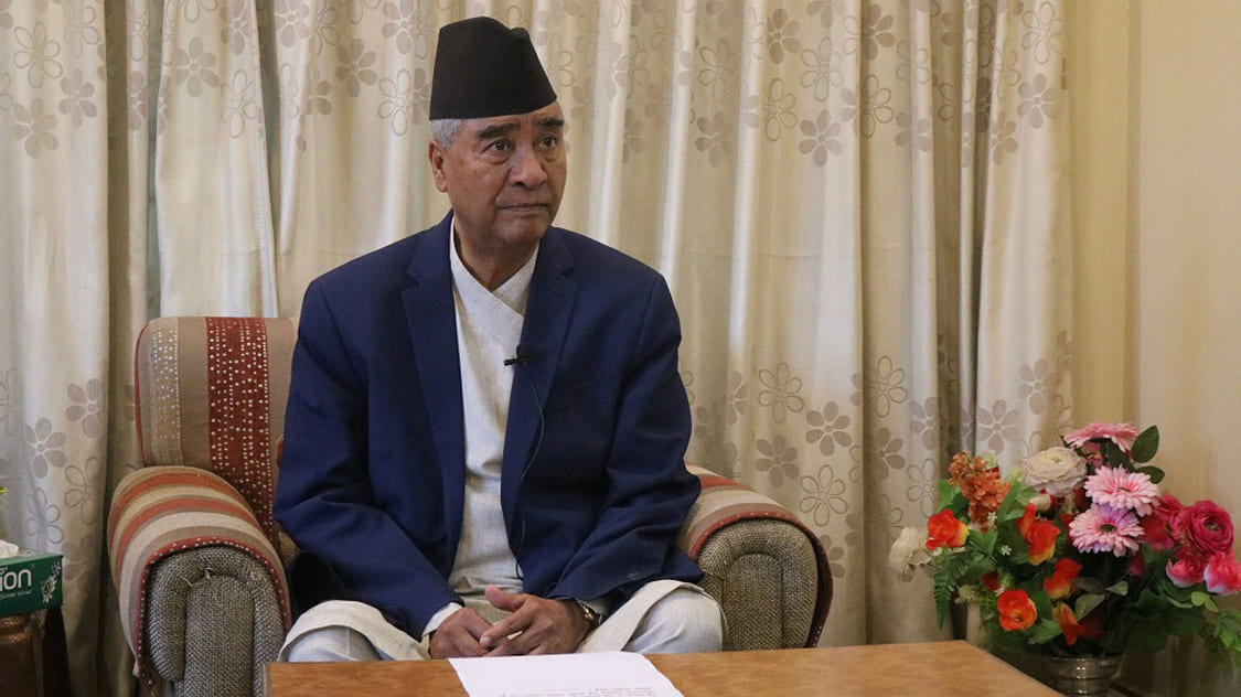 प्रधानमन्त्रीबाट विश्व कीर्तिमानी आरोहीलाई सम्मान